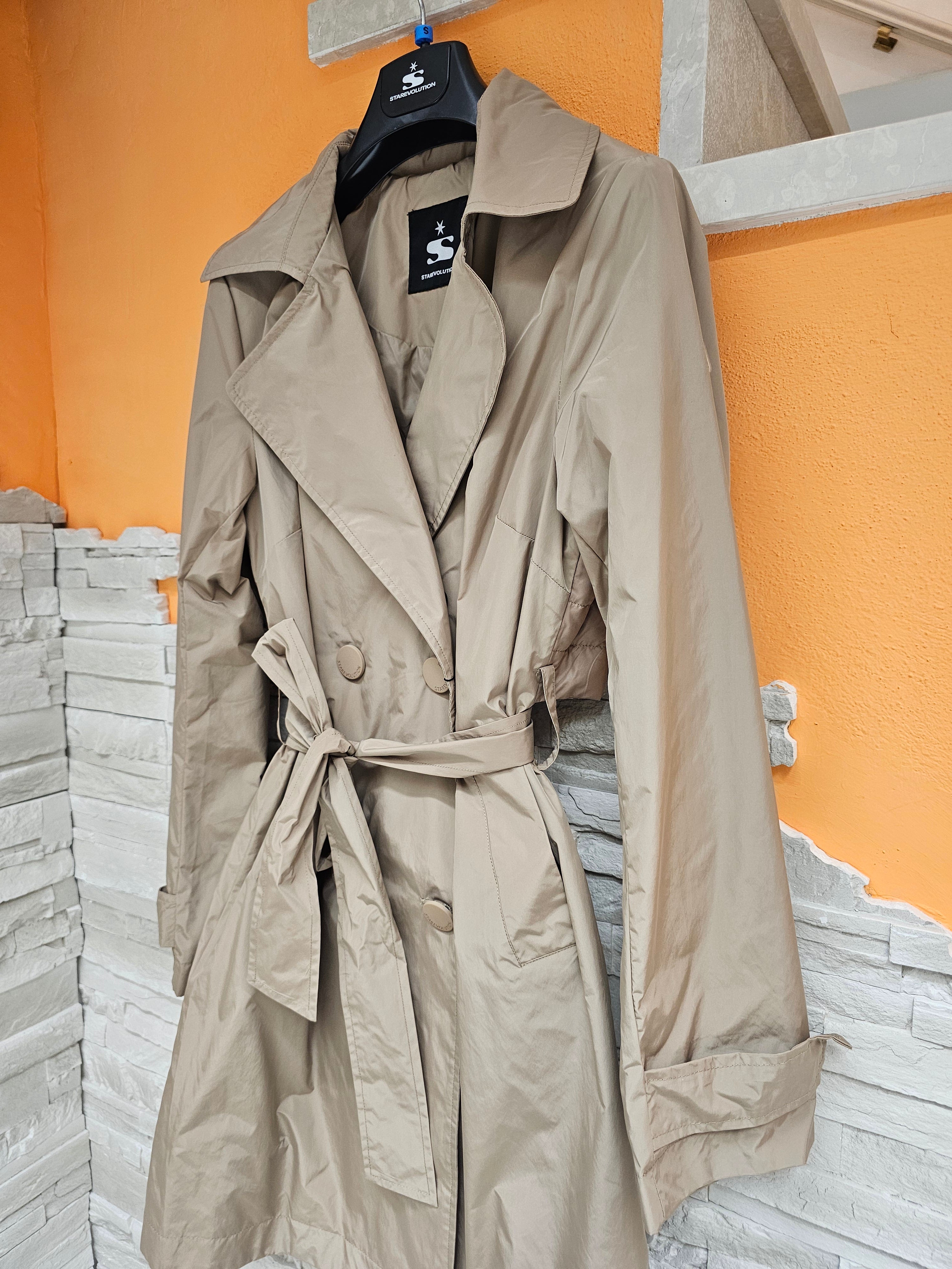 Trench retro trapuntato