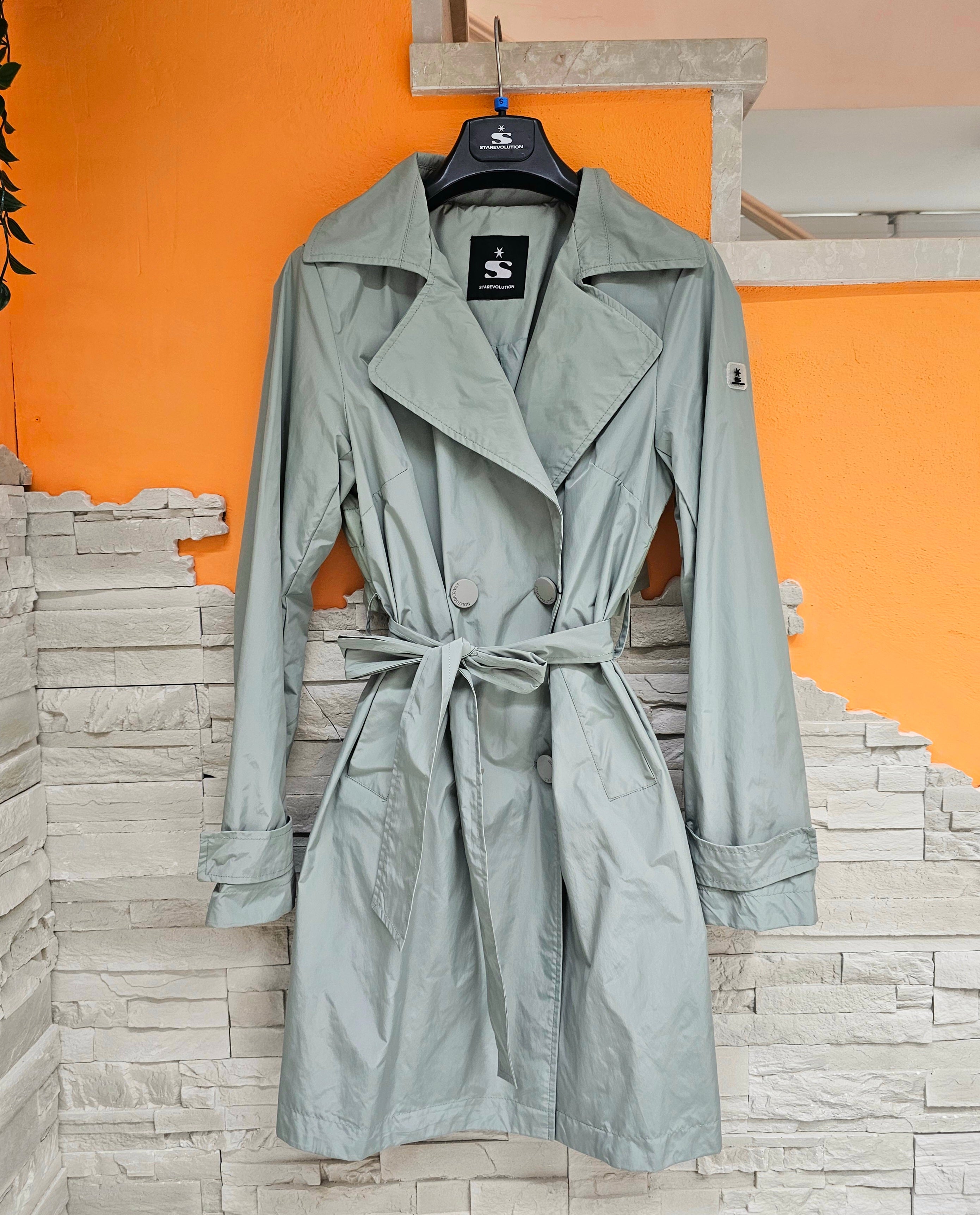 Trench retro trapuntato