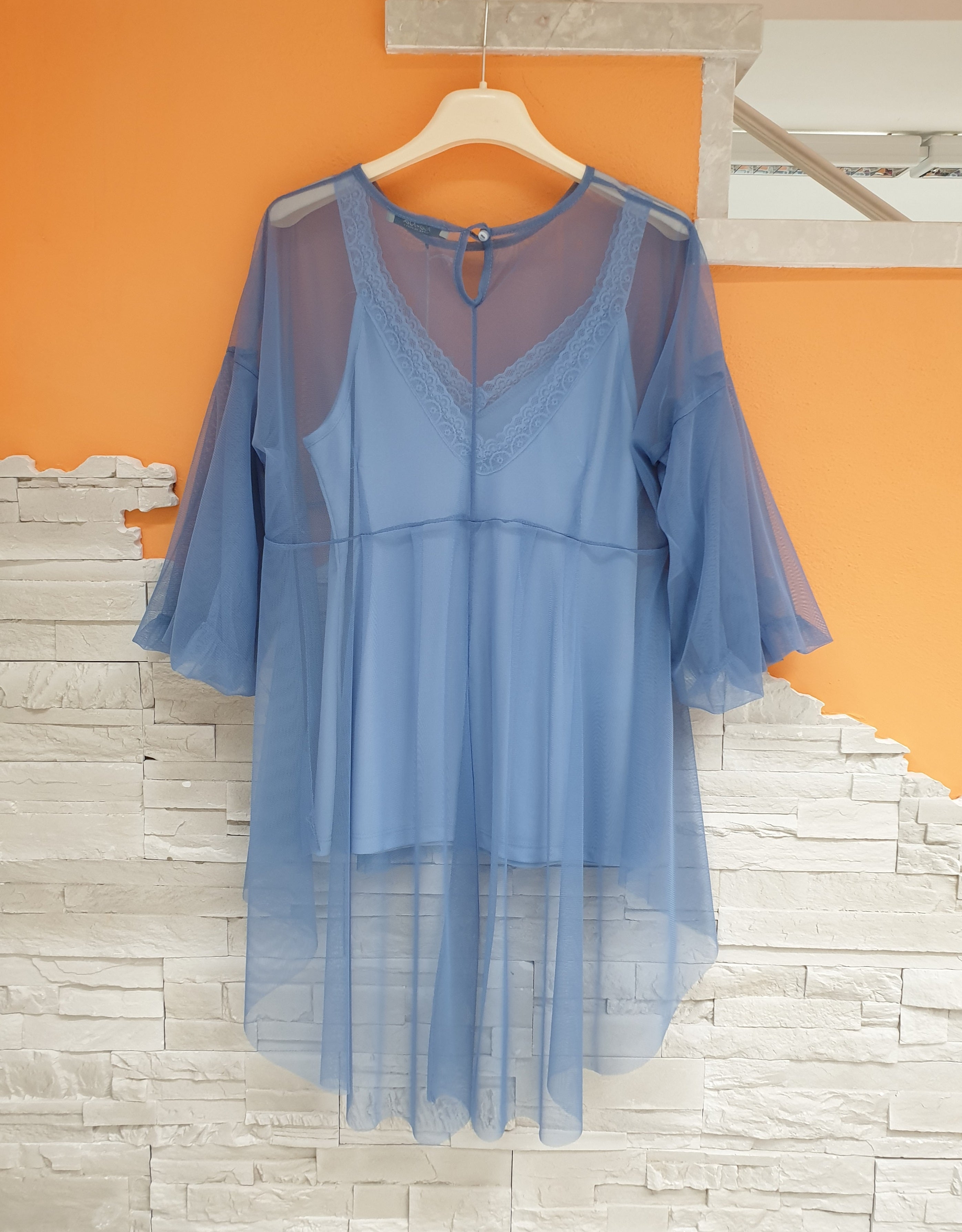 Blusa tulle celeste