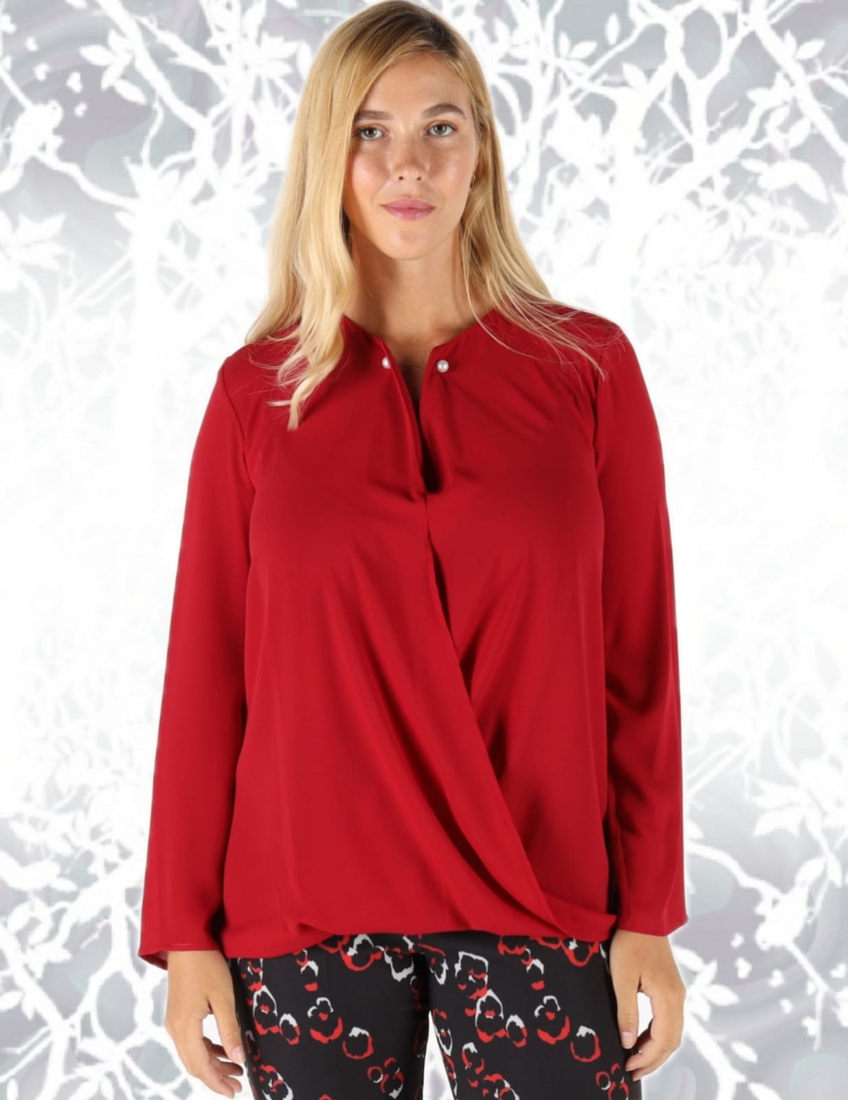 Blusa rubino piercing CURVY